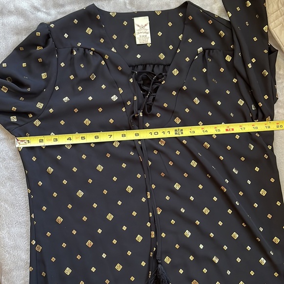 NWOT- FADED GLORY- Black & Gold flowy lightweight blouse with tassels - Picture 8 of 9